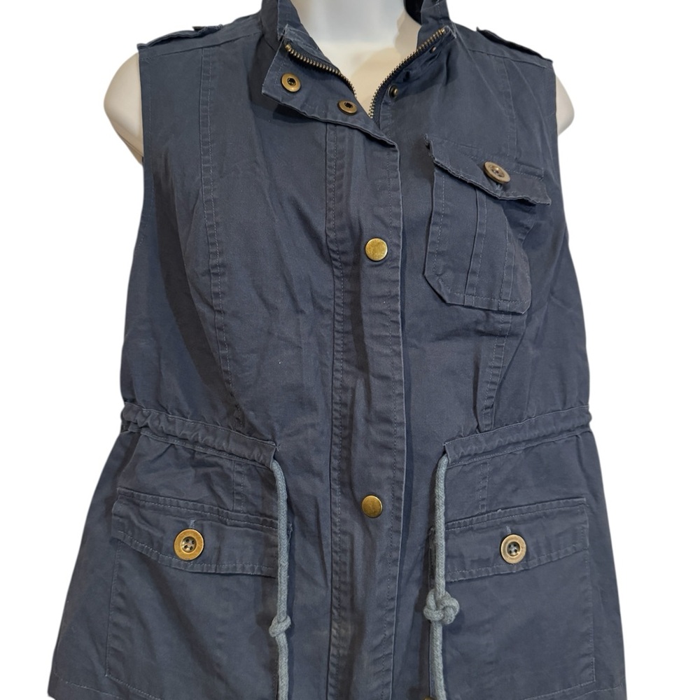 Women's Sleeveless Utility Vest